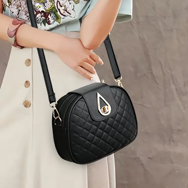 Chic Macaron-Inspired Mini Coin Purse with Keychain  Chic Macaron-Inspired Mini Coin Purse with Keychain